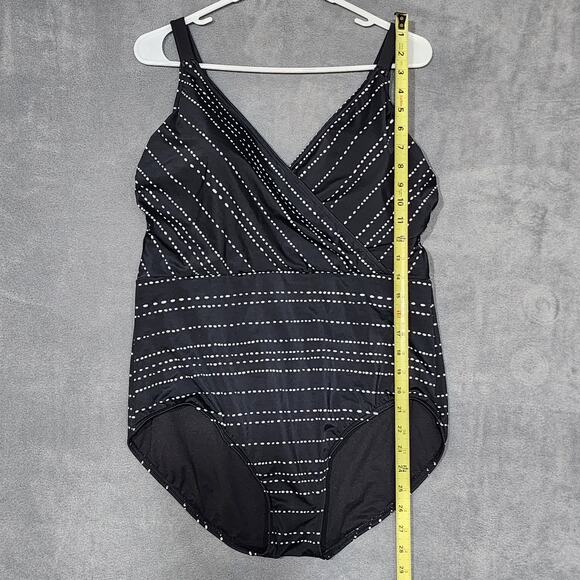 Dreamsuit Swimsuit by Miracle Brands Black and White One Piece Size 16W - Picture 9 of 10